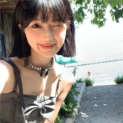 朴花英